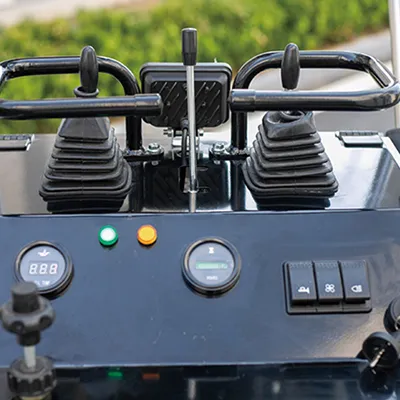 Мини-погрузчик с бортовым поворотом S360