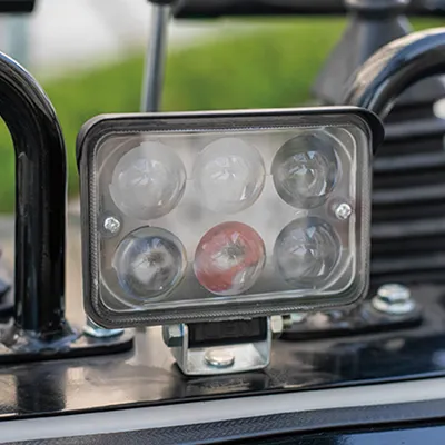 Мини-погрузчик с бортовым поворотом S360