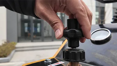 Мини-погрузчик с бортовым поворотом S390