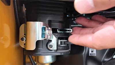 Мини-погрузчик с бортовым поворотом S390