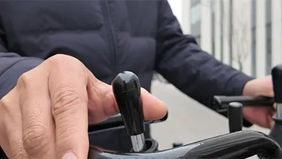 Мини-погрузчик с бортовым поворотом S390