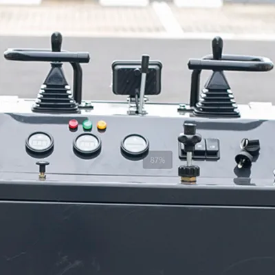 Мини-погрузчик с бортовым поворотом S460