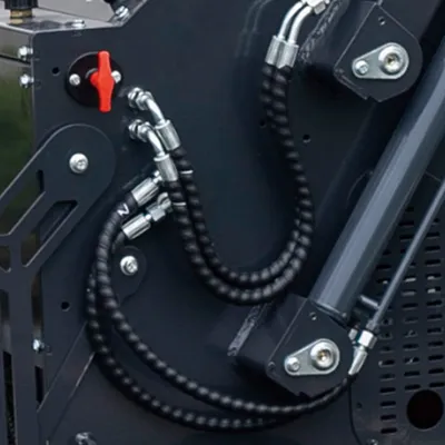 Мини-погрузчик с бортовым поворотом S460