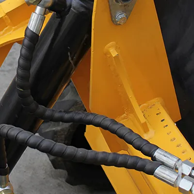 Мини-погрузчик с бортовым поворотом S750