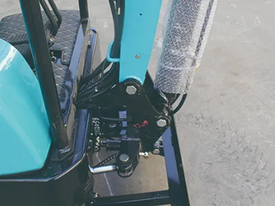 Гусеничный мини-экскаватор KV18/18PLUS