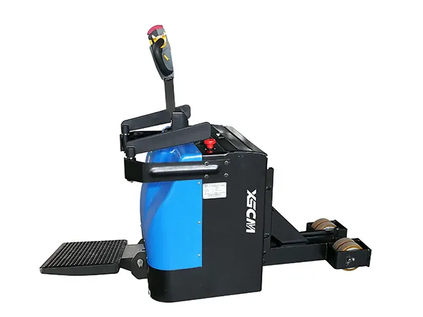 Электрический буксировочный тягач с платформой для оператора STB30B