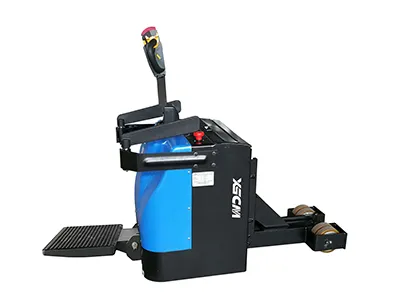 Электротягач с местом для оператора (управление стоя, задний привод)